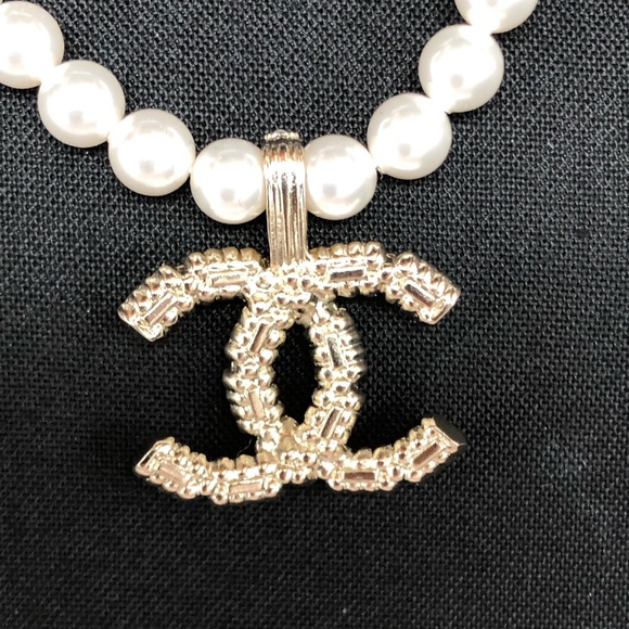 Chanel Necklace - Picture 4 of 6